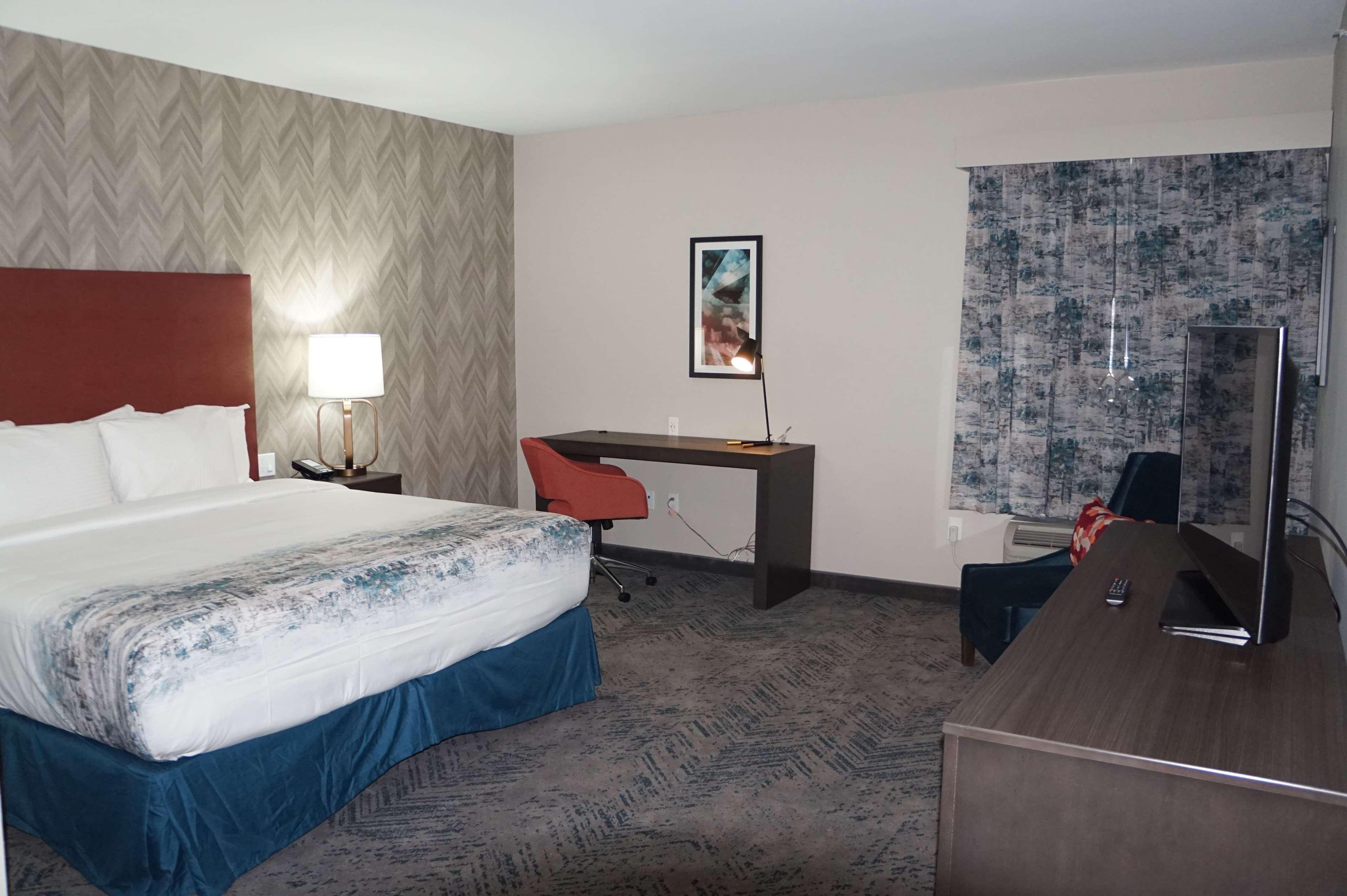 La Quinta Inn & Suites Dfw West-Glade-Parks Euless Buitenkant foto