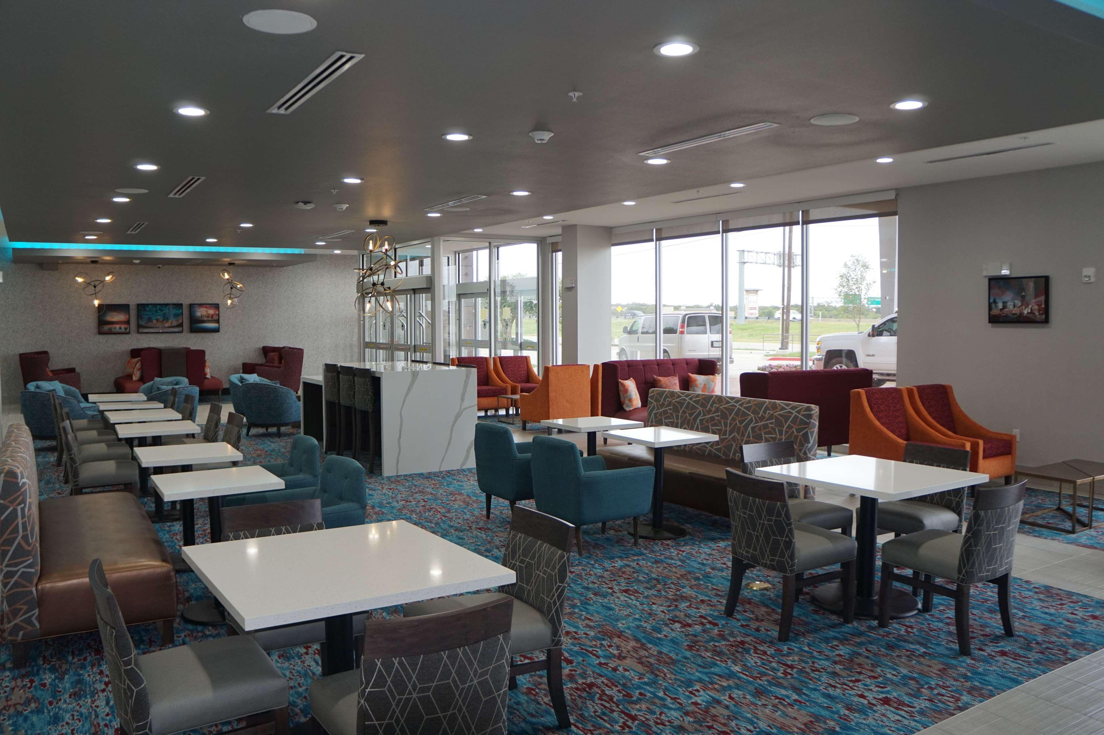 La Quinta Inn & Suites Dfw West-Glade-Parks Euless Buitenkant foto