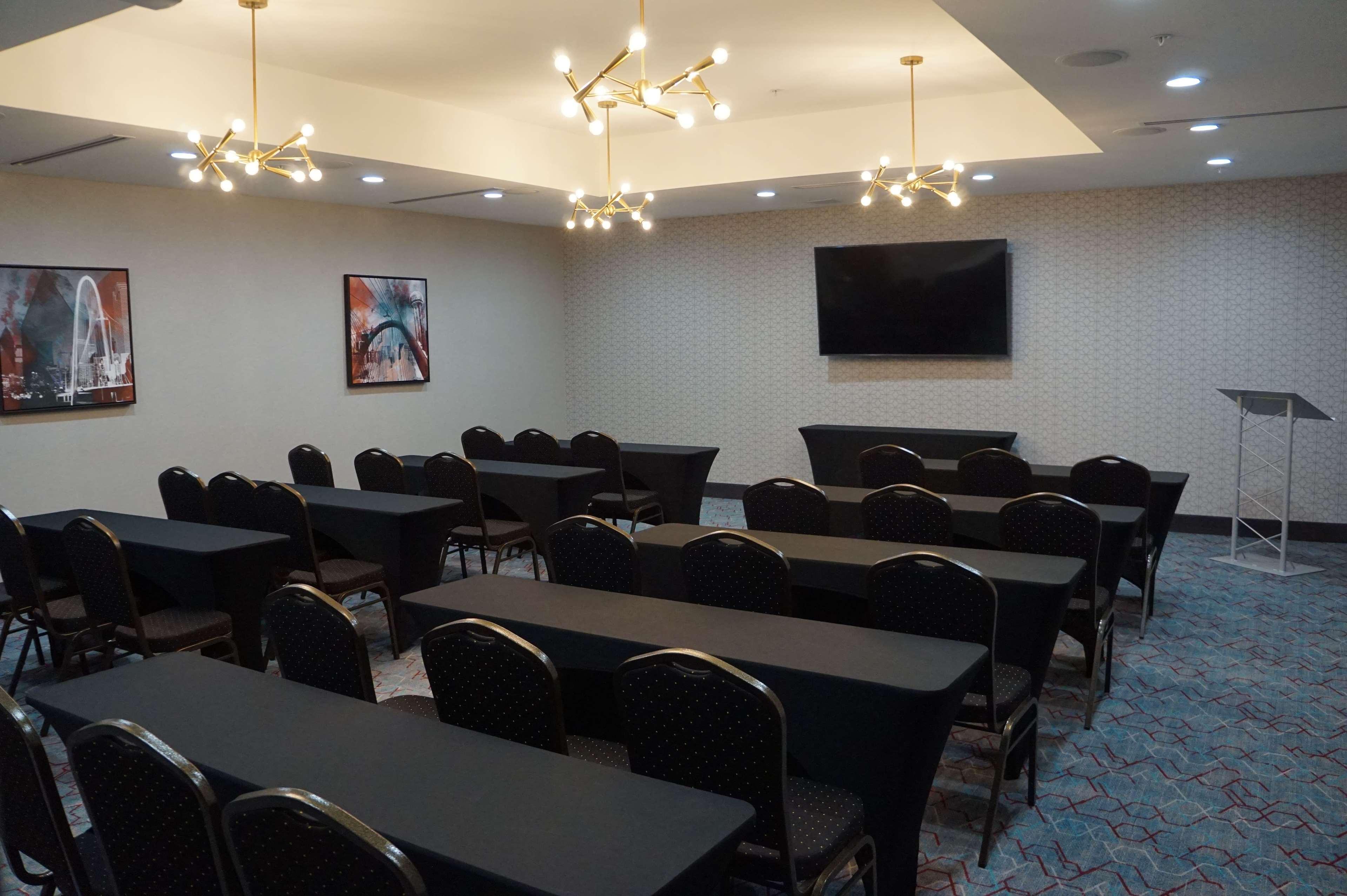 La Quinta Inn & Suites Dfw West-Glade-Parks Euless Buitenkant foto