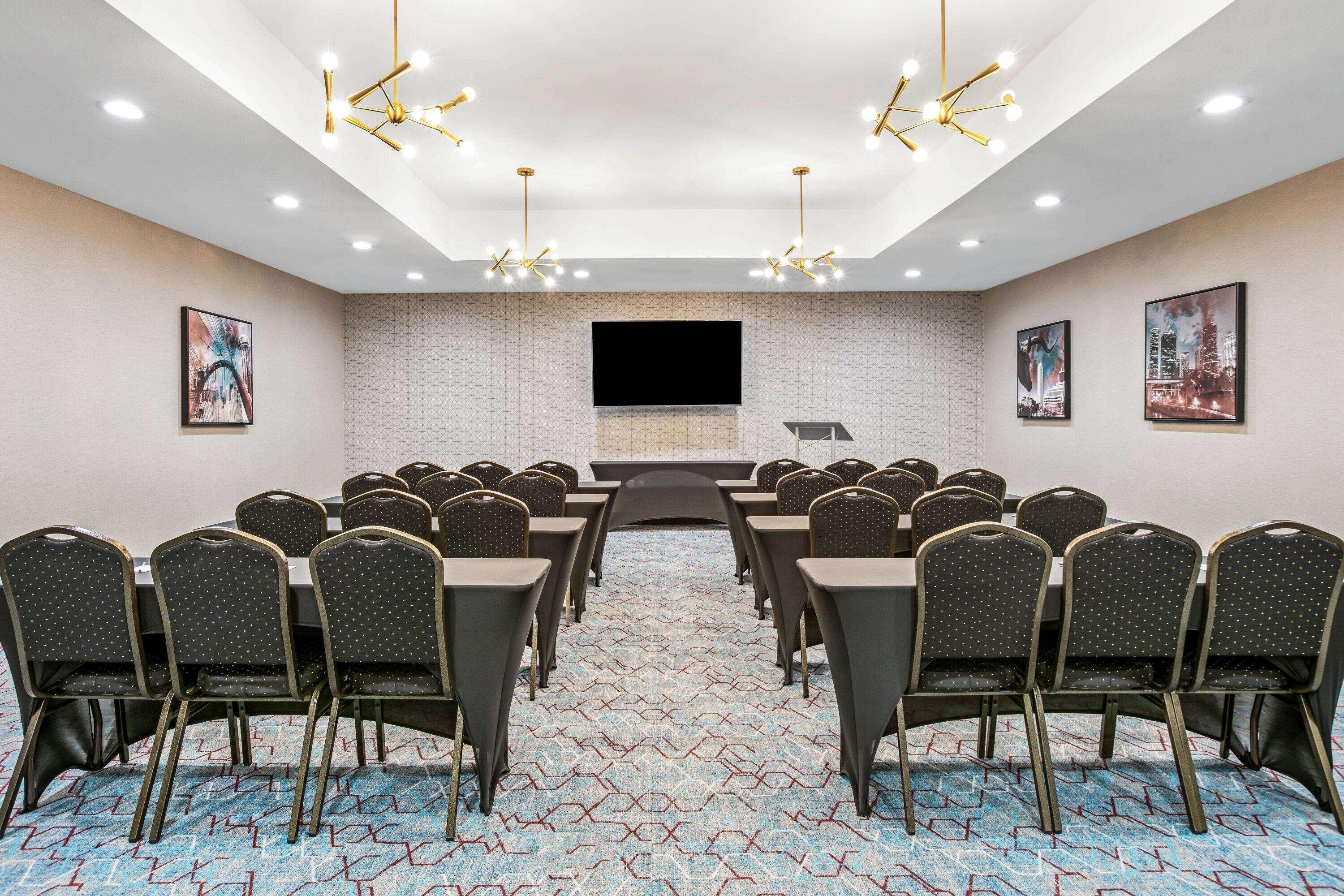 La Quinta Inn & Suites Dfw West-Glade-Parks Euless Buitenkant foto